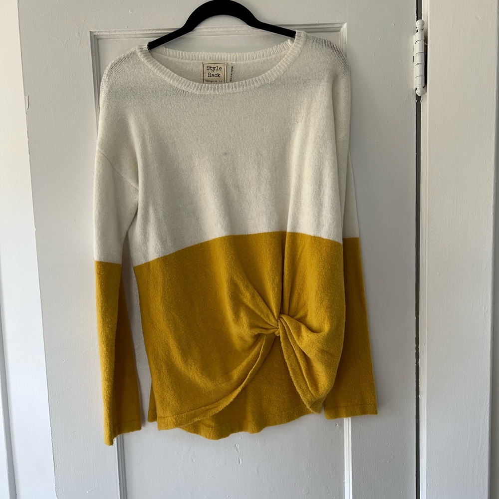 Color Block Sweater • Size L